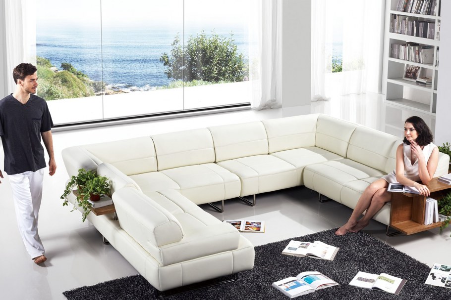 Диван в гостиную с людьми