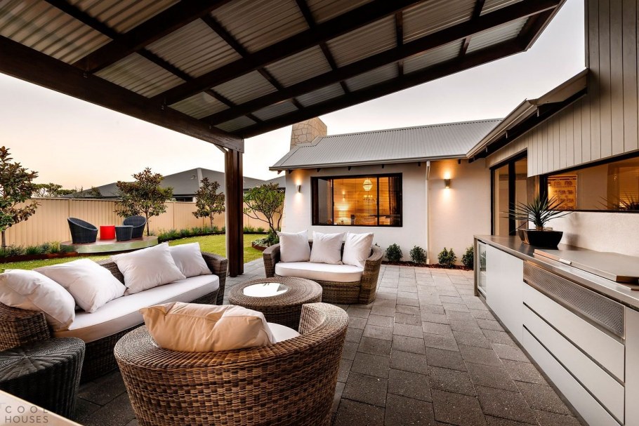 Патио в стиле лофт