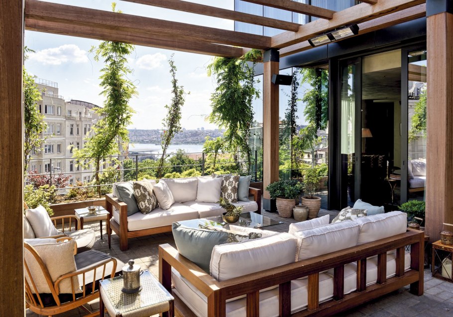 Mandolin Terrace в Soho House, Стамбул