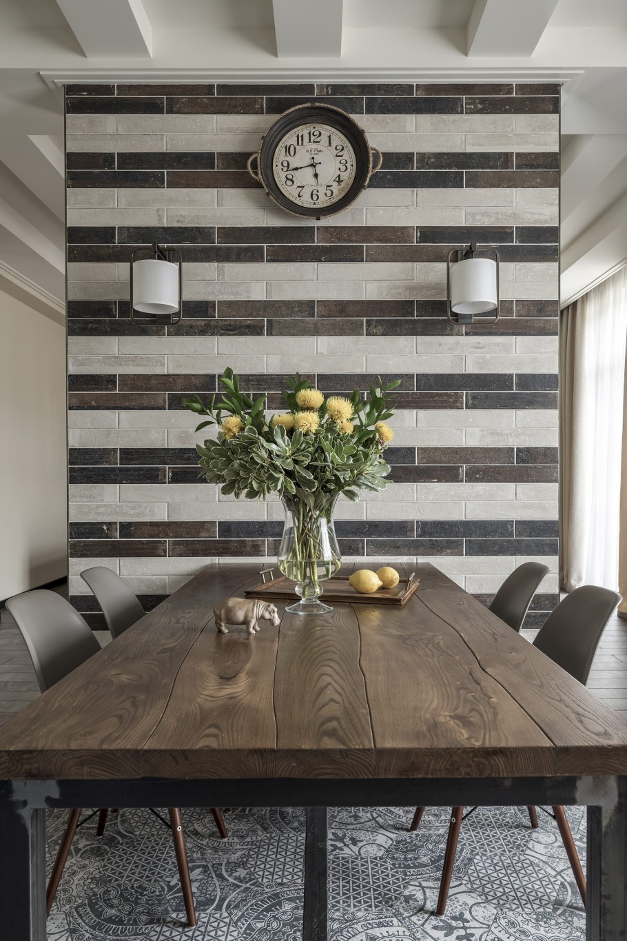 Стеновые панели в обеденной зоне