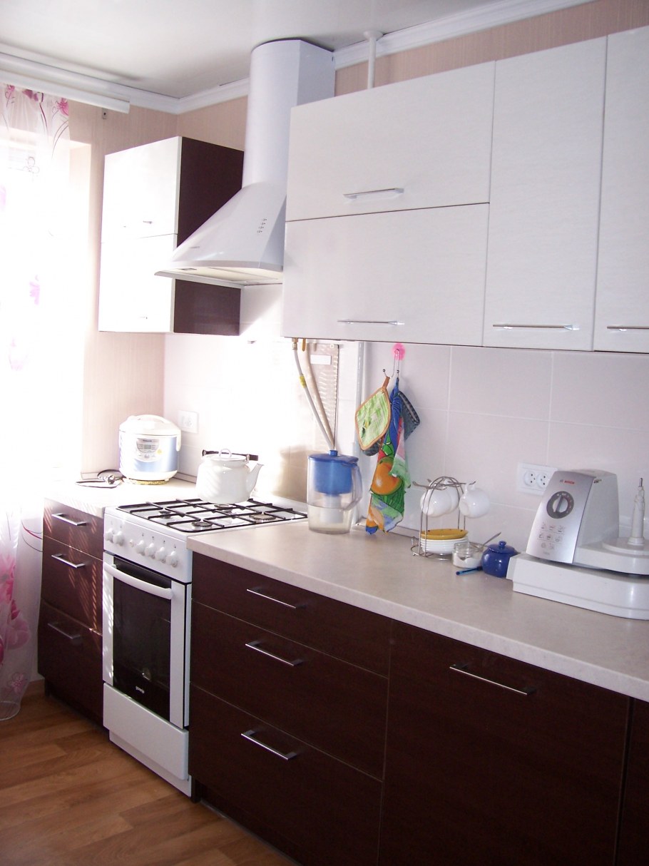 Бюджетная кухня 9 кв м