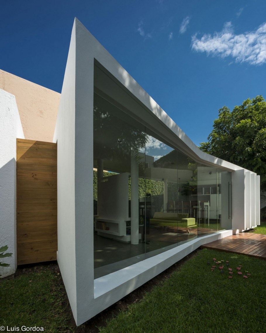 Современные здания в стиле конструктивизм