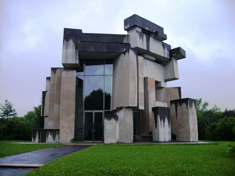 Брутализм в архитектуре 20 века