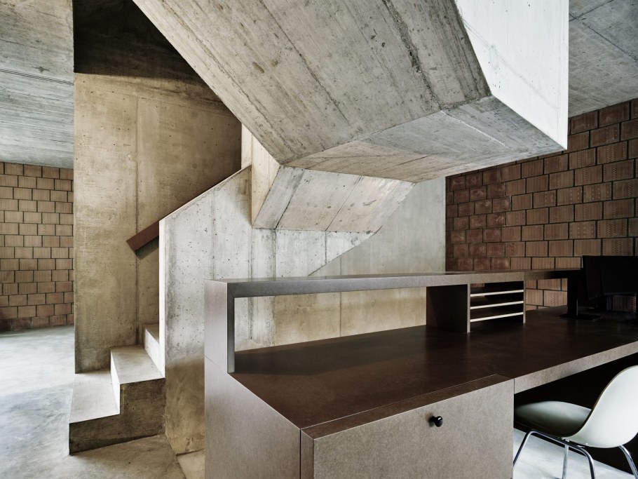 Вилла брутализм