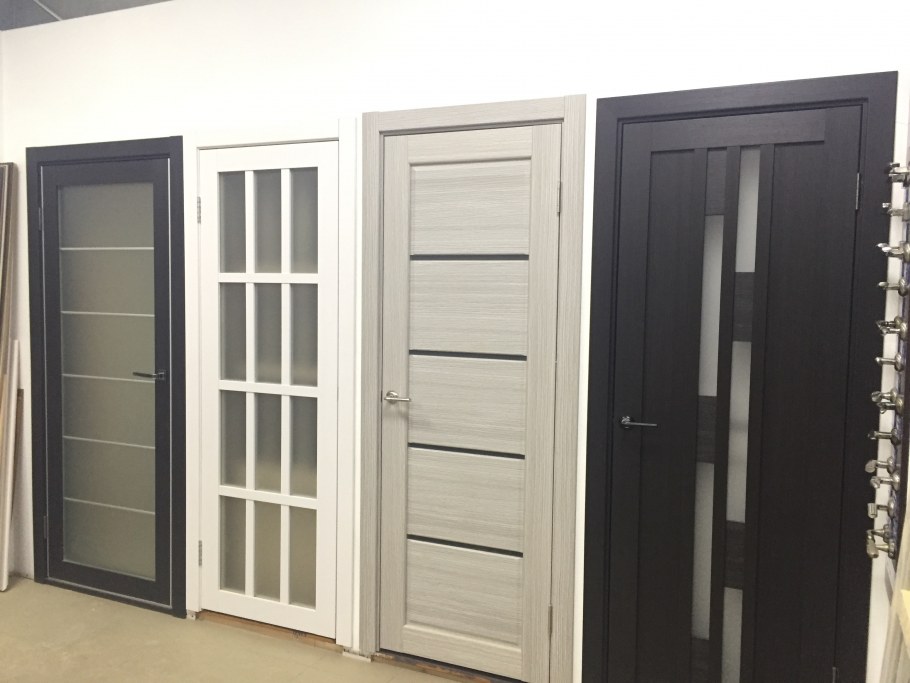 Двери Оптима порте ясень серебристый в интерьере