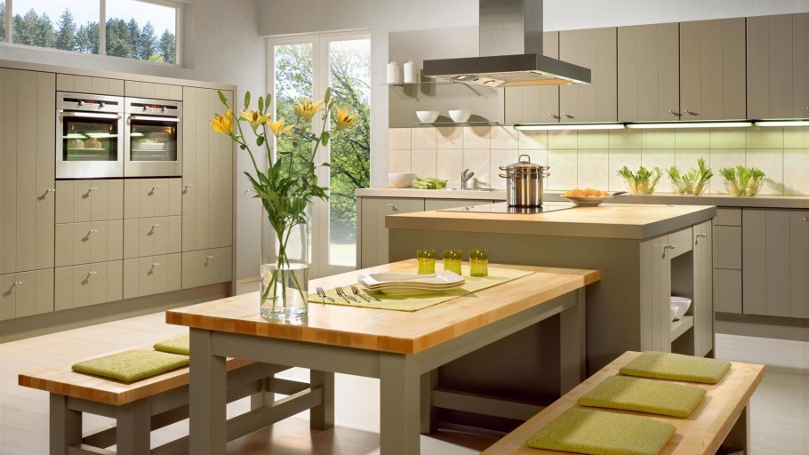 Зеленая кухня икеа с деревянной столешницей