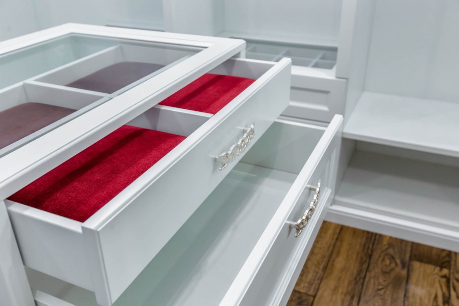 Гардеробная ящик для украшений