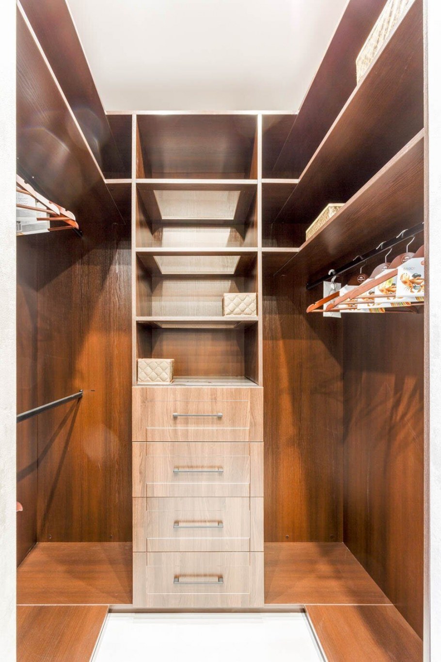 Маленькая кладовка обустройство