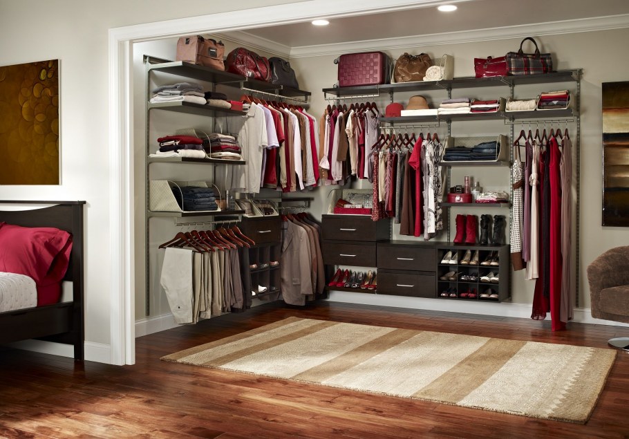 Открытый гардероб