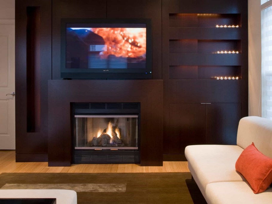 Стенка с электрокамином и телевизором