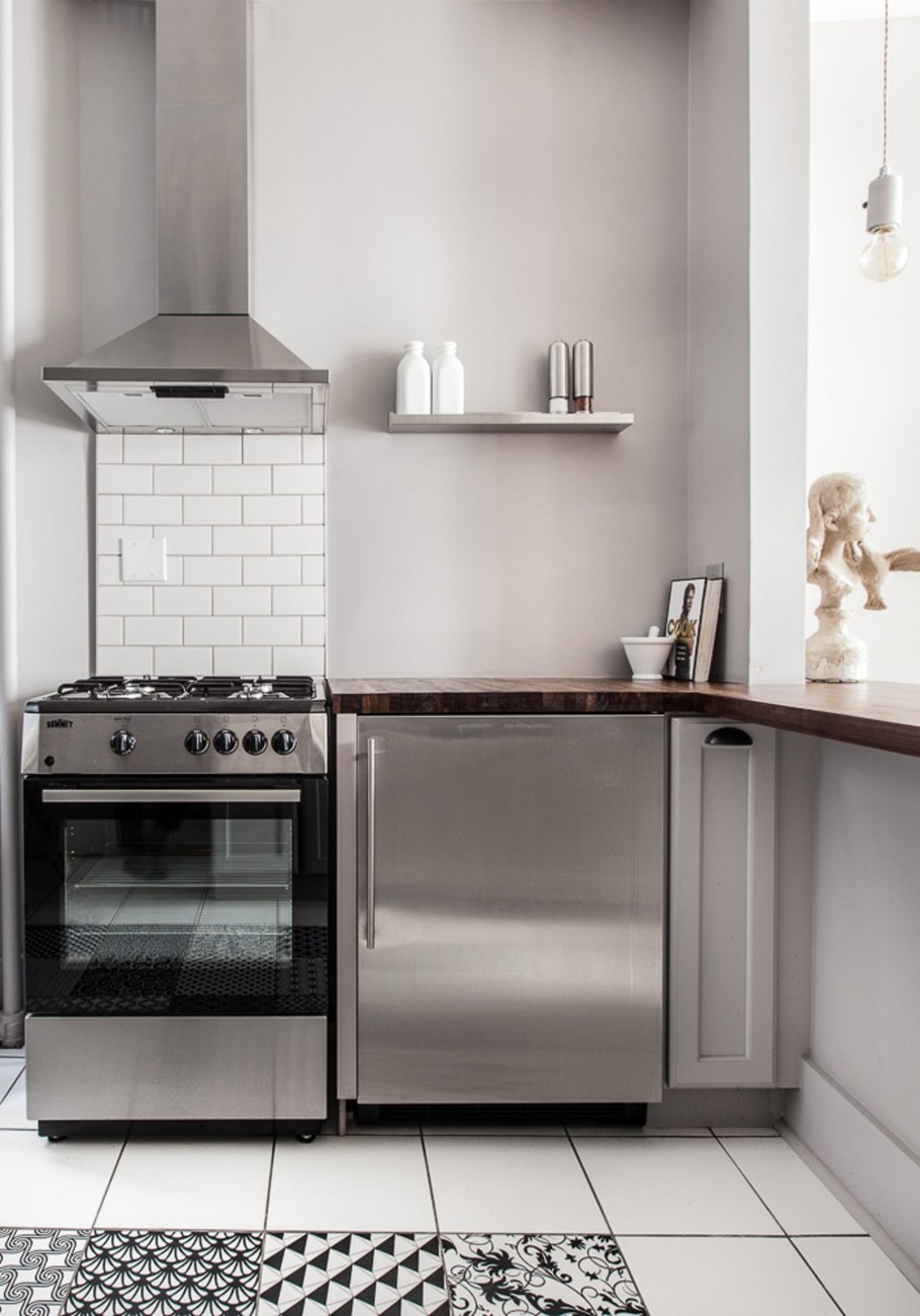 Отдельностоящая плита в интерьере