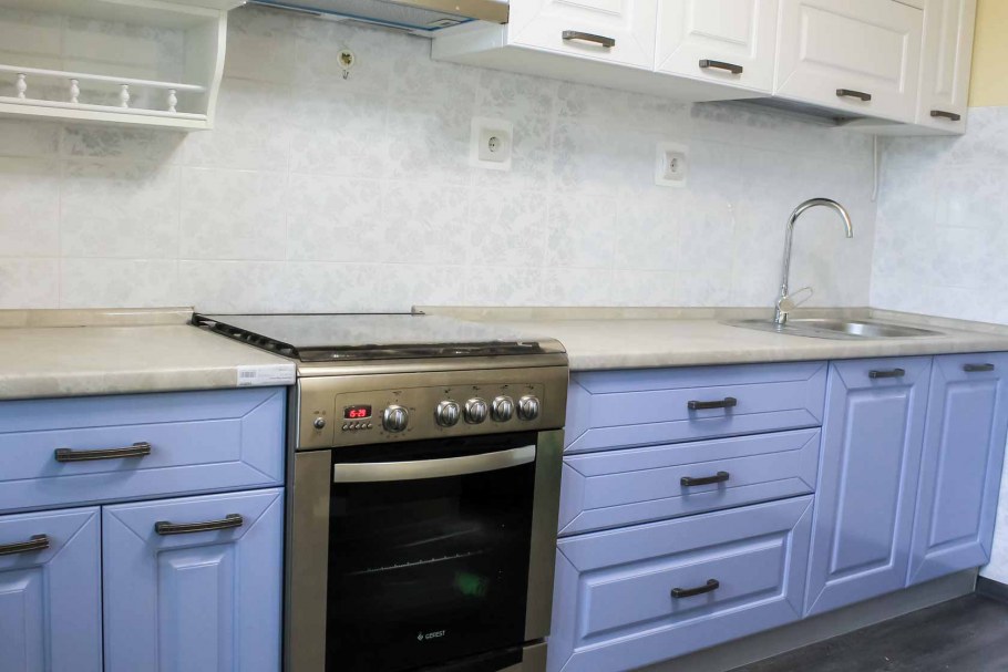 Кухня с отдельной плитой