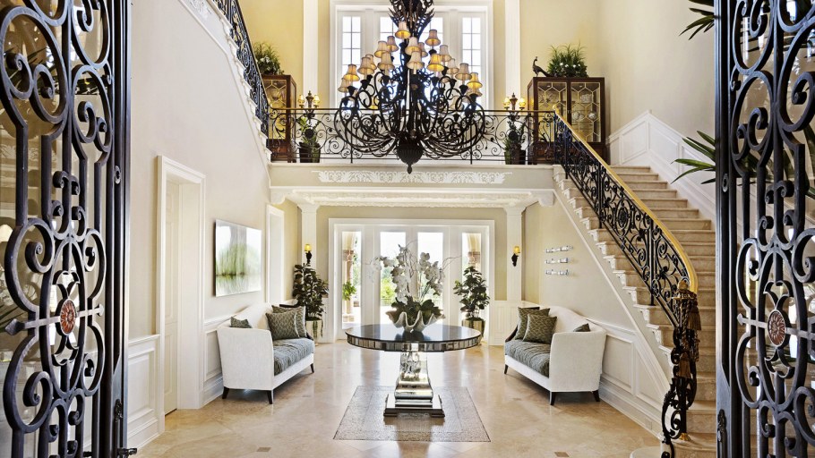 Кардашьян лестница особняк