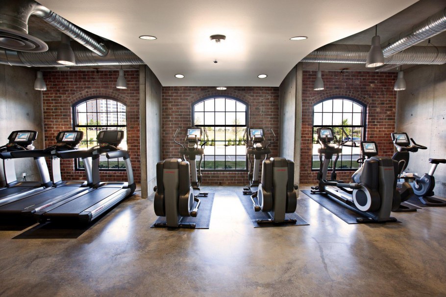 Спортзал в стиле лофт