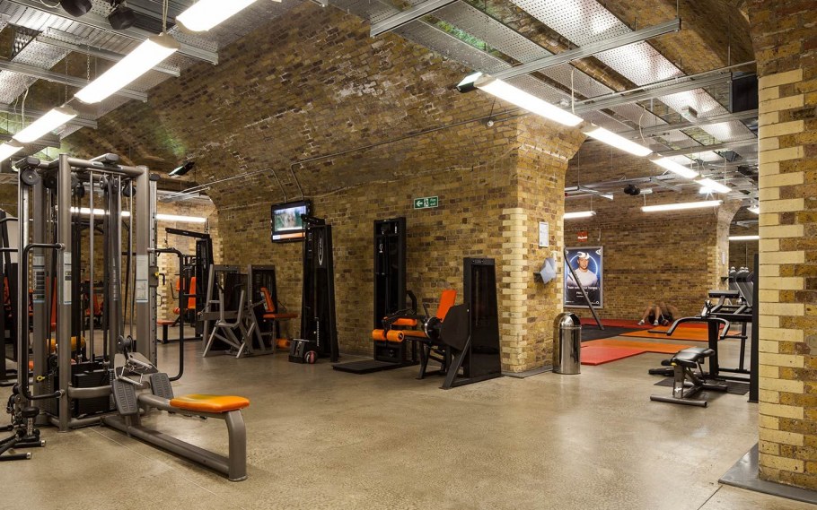Тренажерный зал в стиле лофт