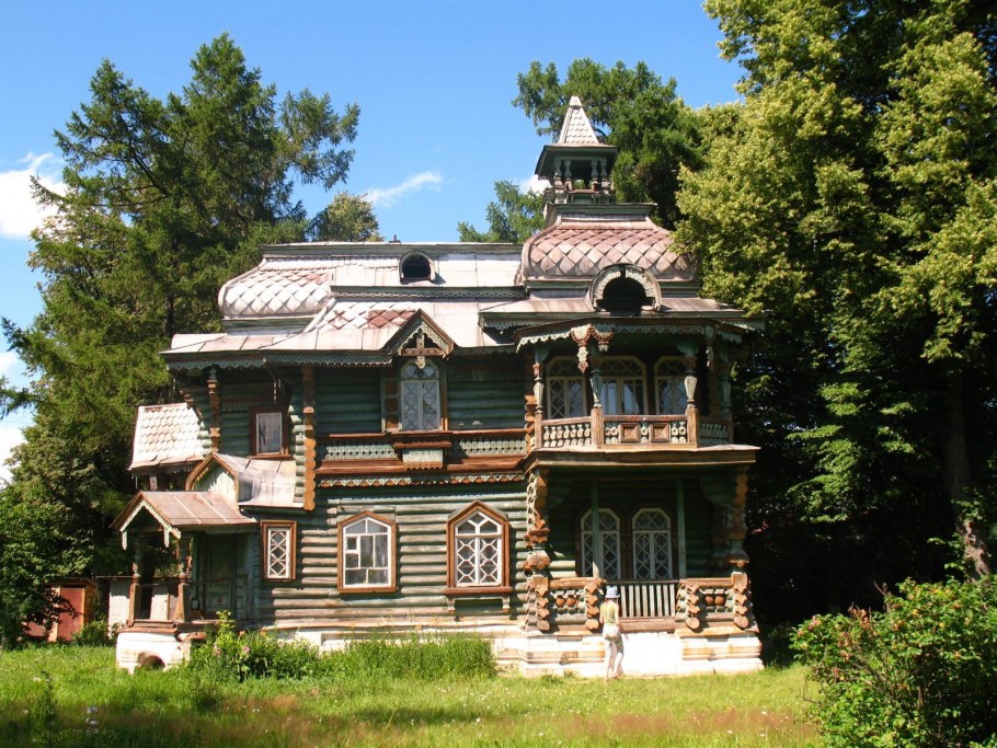 Усадьба Бугрова в Володарске