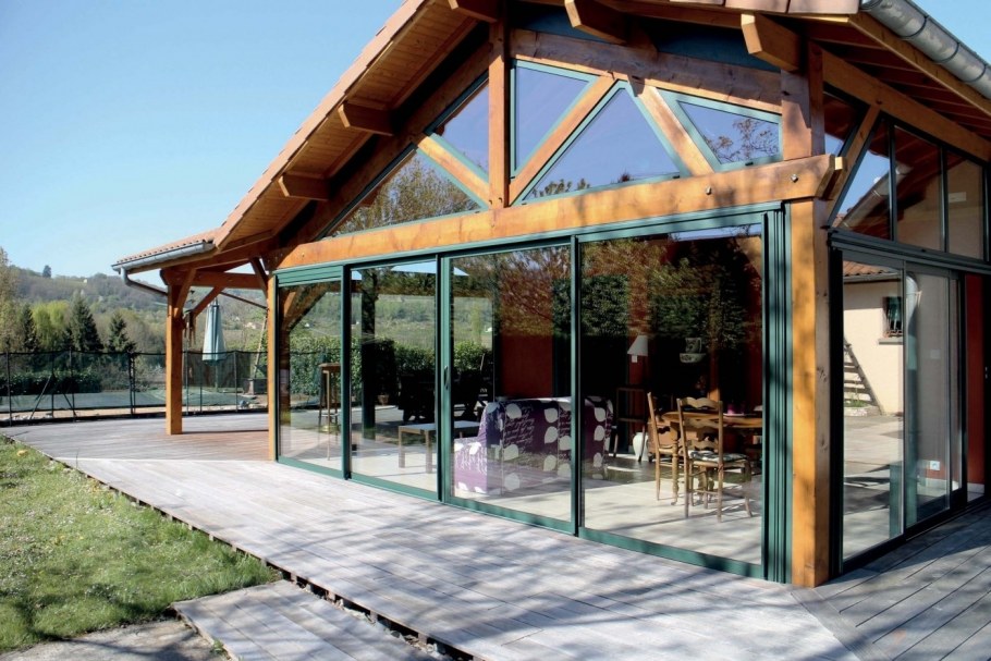 Открытая веранда на крыше