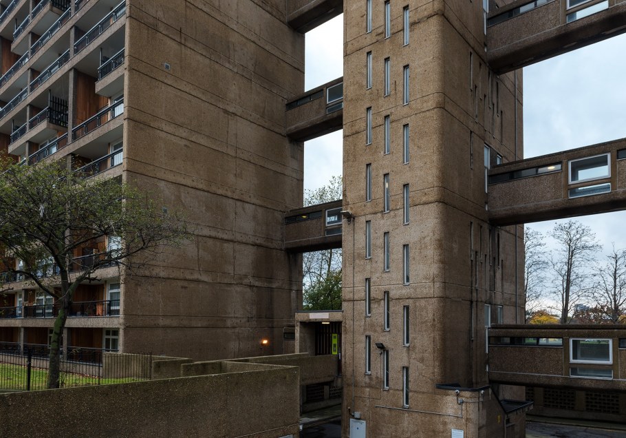 Брутализм в Англии