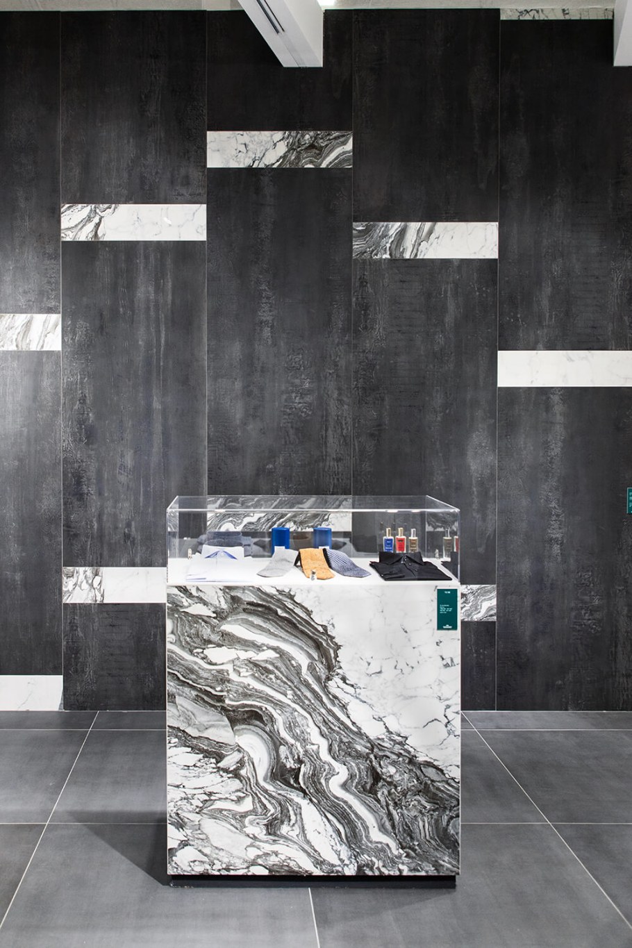 Мрамор в интерьере кухни