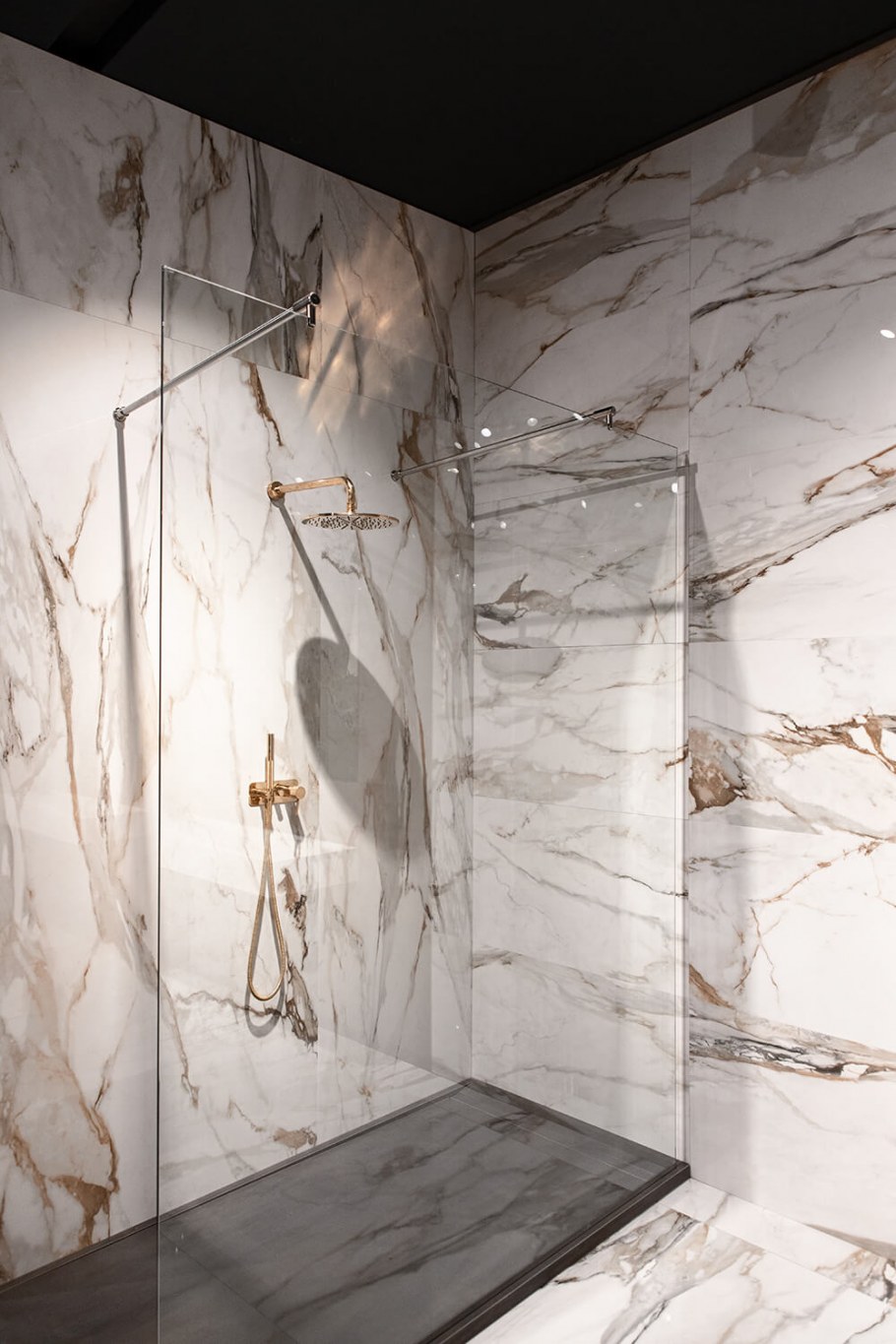 Шарм Делюкс Статуарио фантастика в интерьере