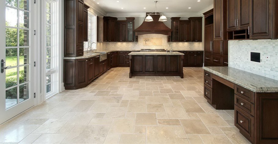 Пол из плитки на кухне