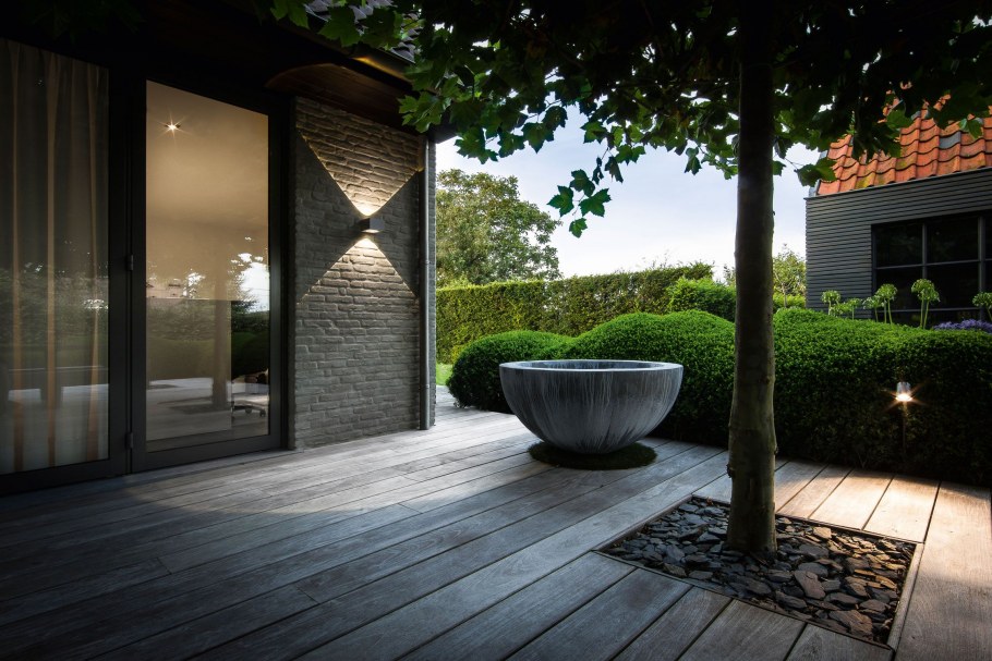 Уличное освещение в современном стиле