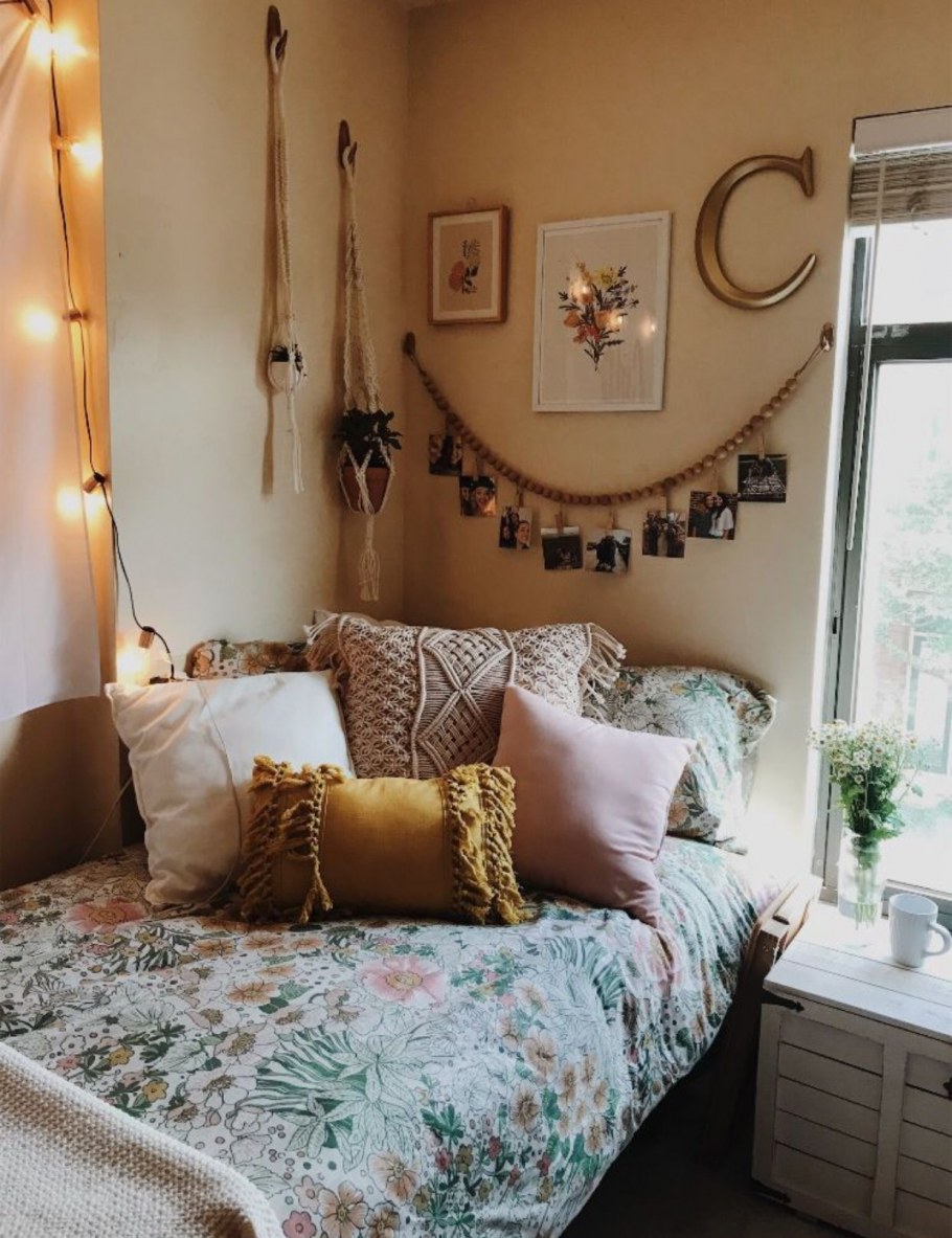 Уютный декор спальни