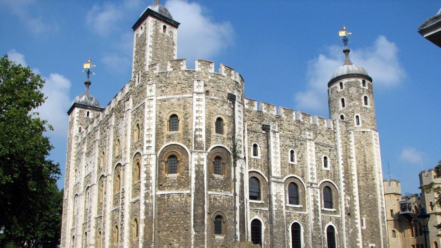 Церковь романский стиль башня