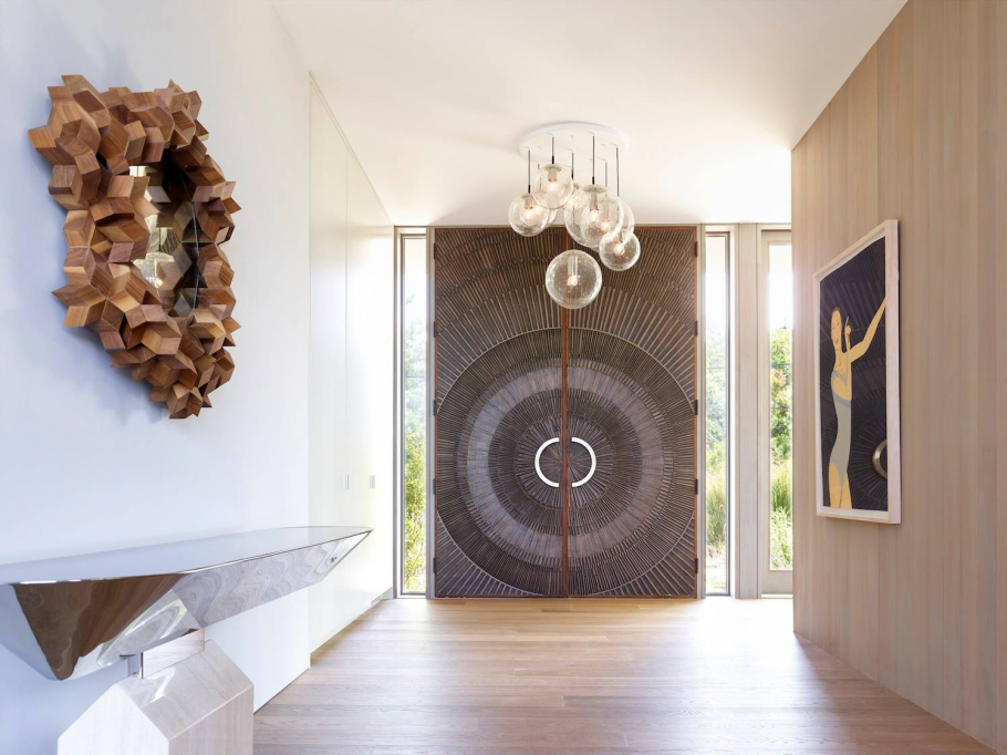 Декор прихожей в современном стиле