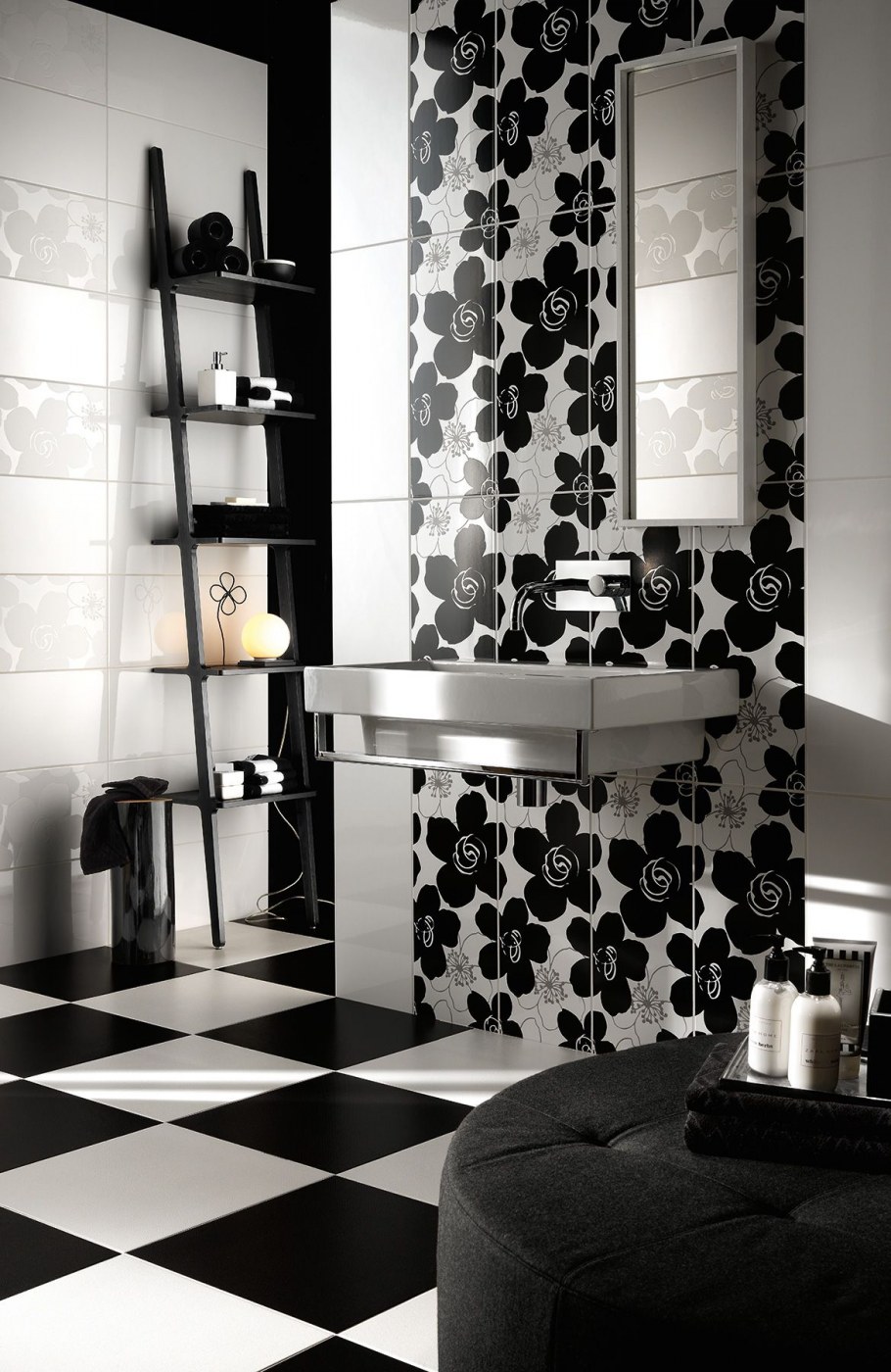 Кафель белый с черным