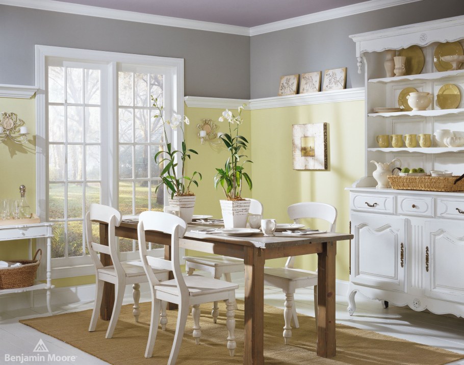 Дверь в спальню