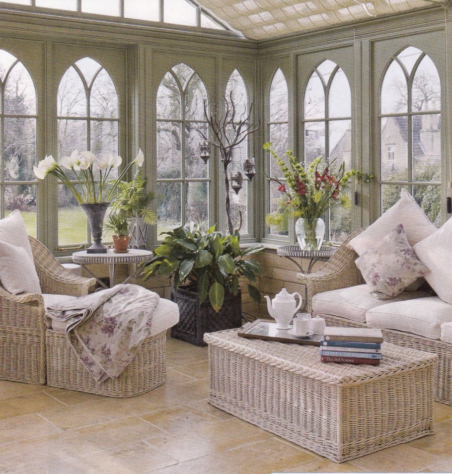Веранда в стиле Прованс остекленная