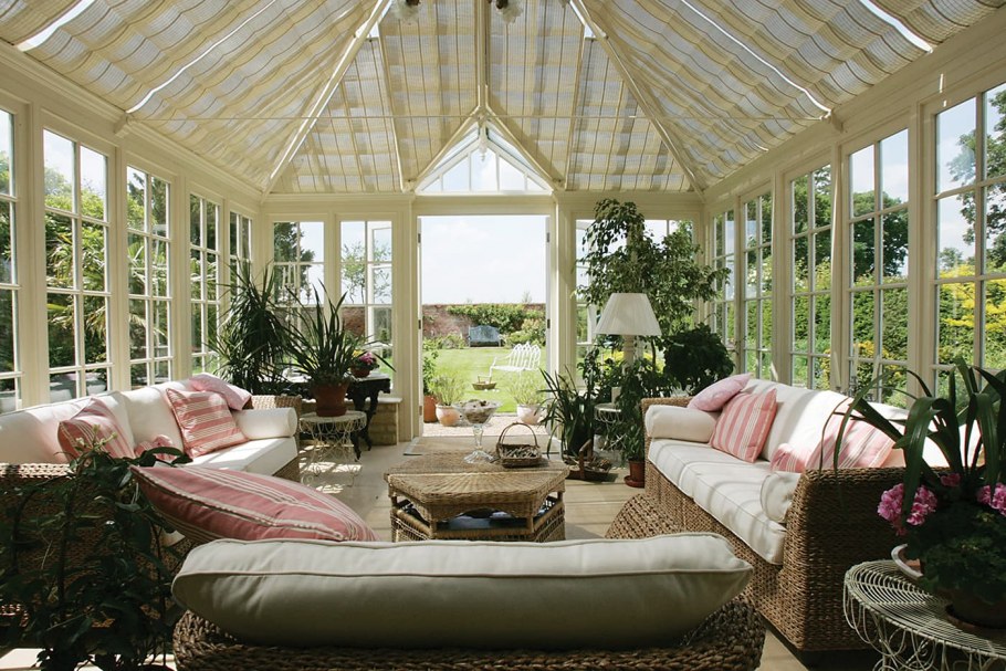 Интерьер застекленной террасы