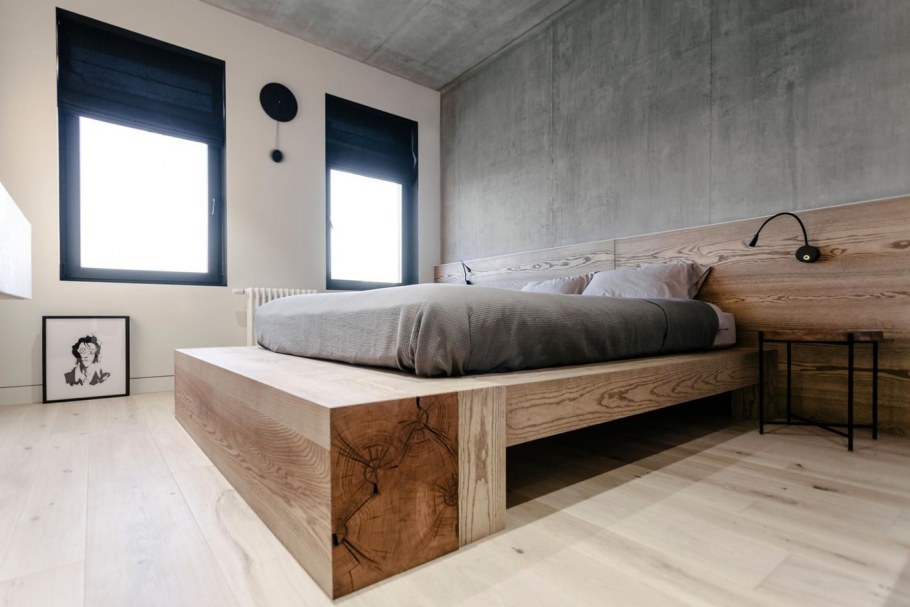 Бетонный потолок в дереве