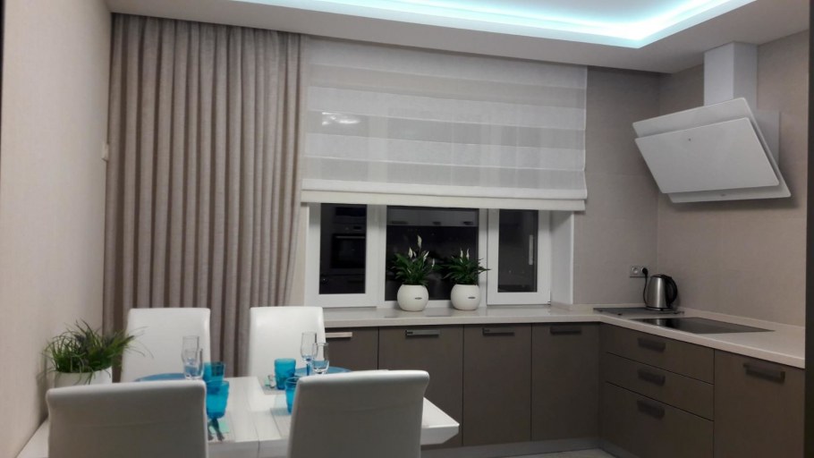 Шторы для серой кухни