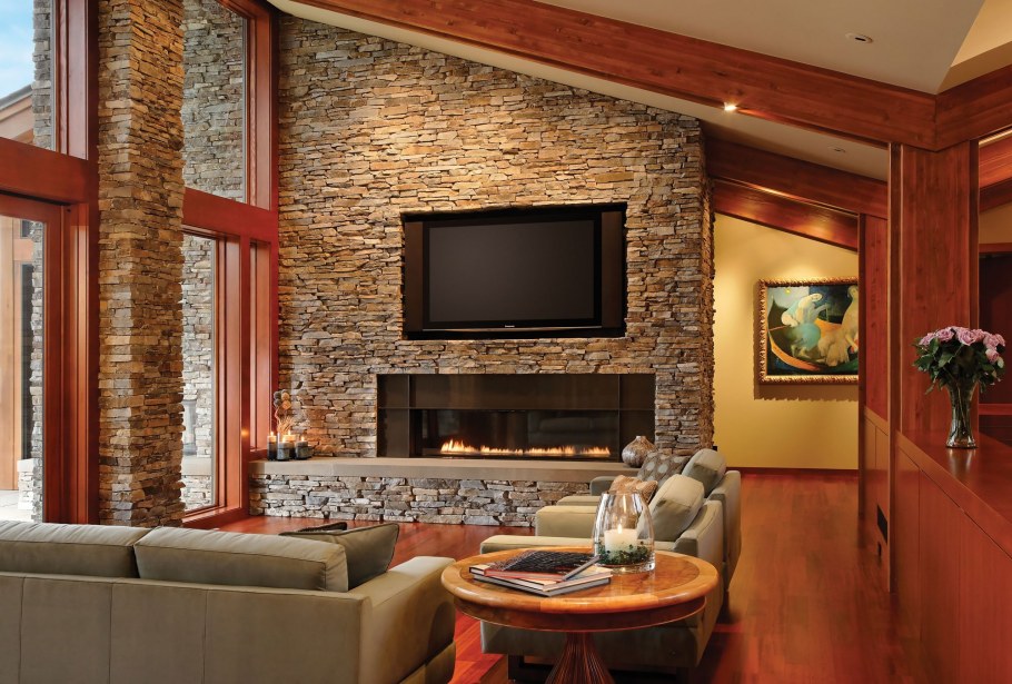 Отделка гостиной камнем