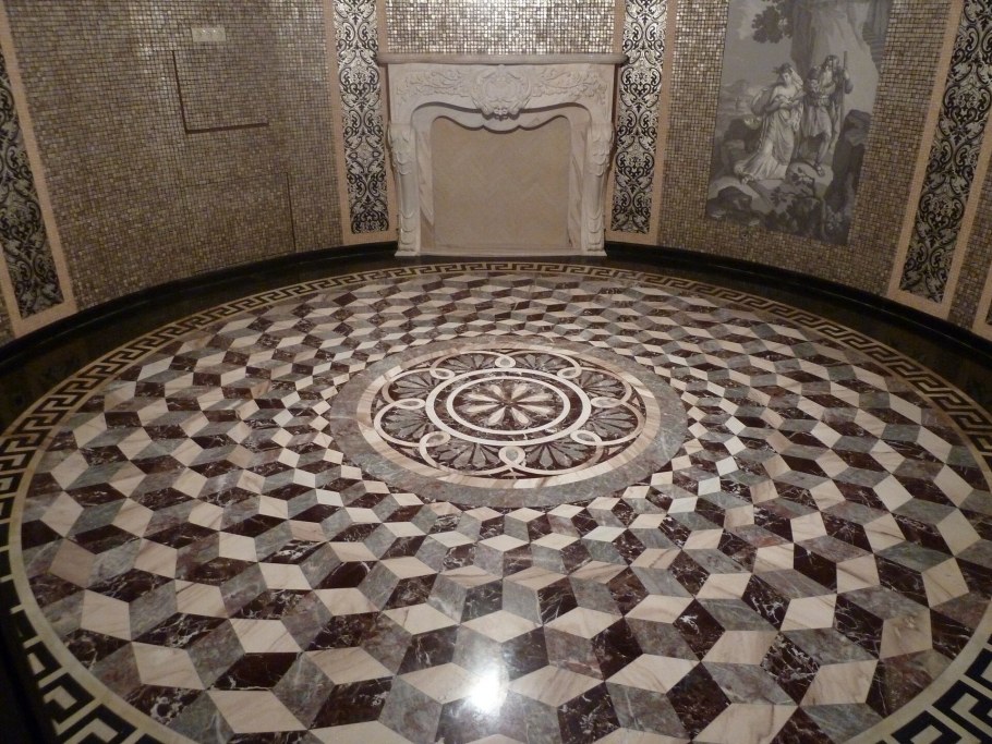 Мозаичный пол мраморный интерьер