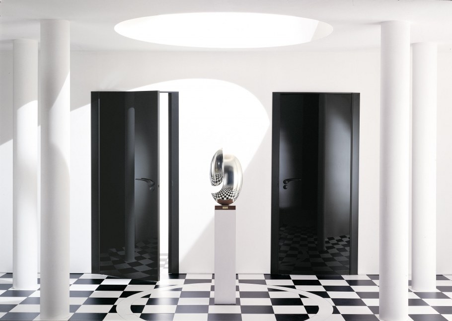 Стильные двери в интерьере