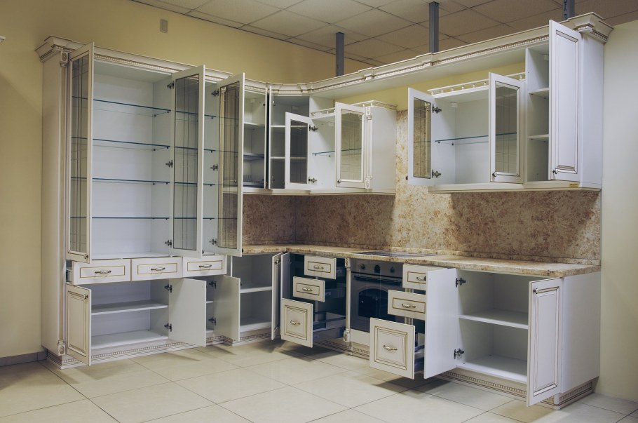 Кухонный гарнитур без фасадов