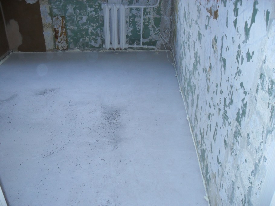 Стяжка пола на кухне в хрущевке