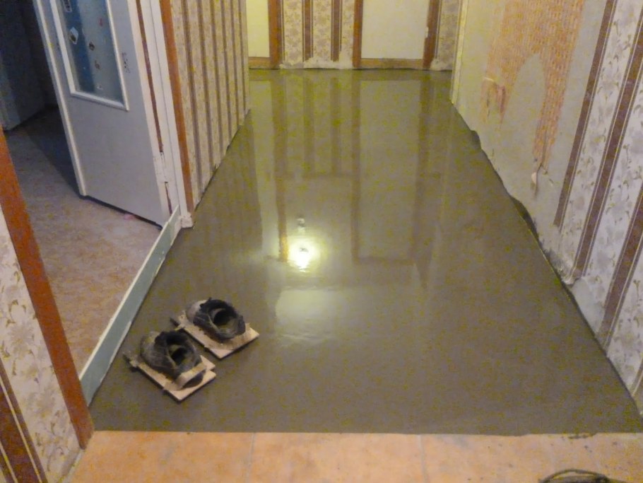 Наливной пол в коридоре