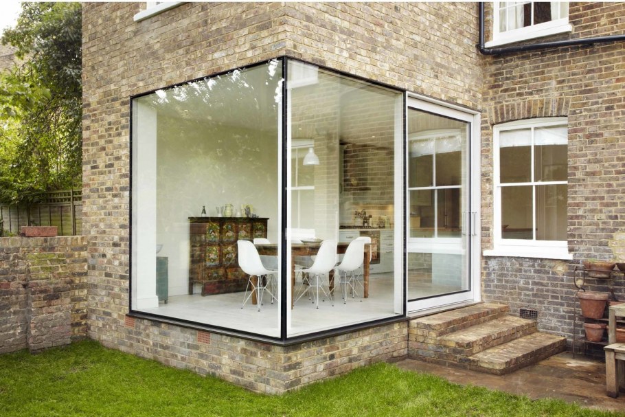 Безрамное остекление для барнхаус