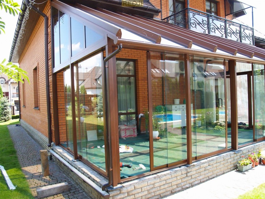 Остекление веранды Слайдорс