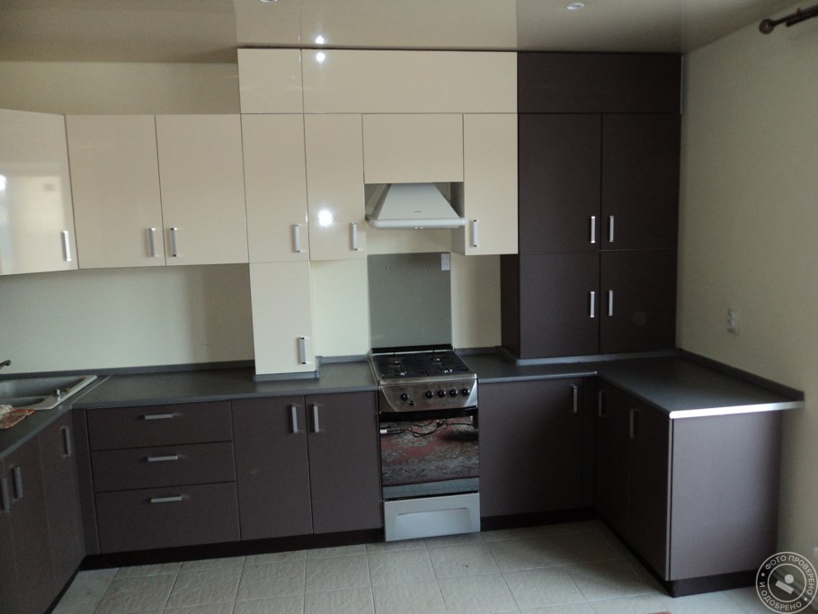 Кухонный гарнитур верх глянец низ матовый