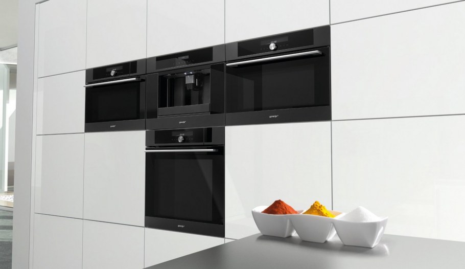 Электрический духовой шкаф Gorenje GCS 773 B