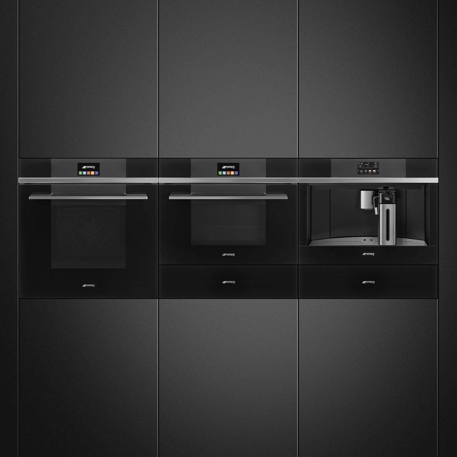 Кофемашина Smeg cms4601nr