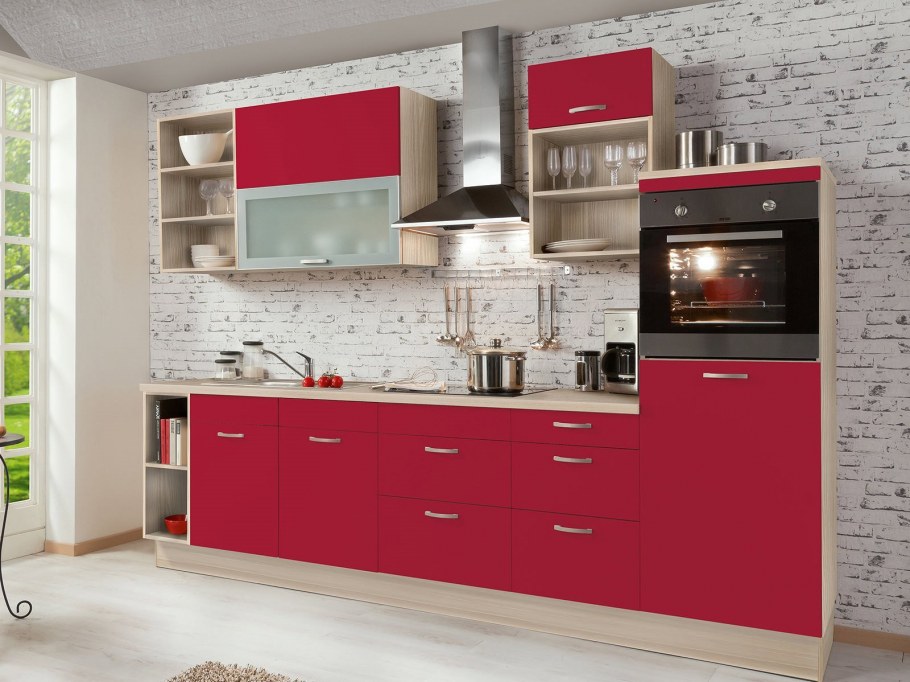 Красные кухни