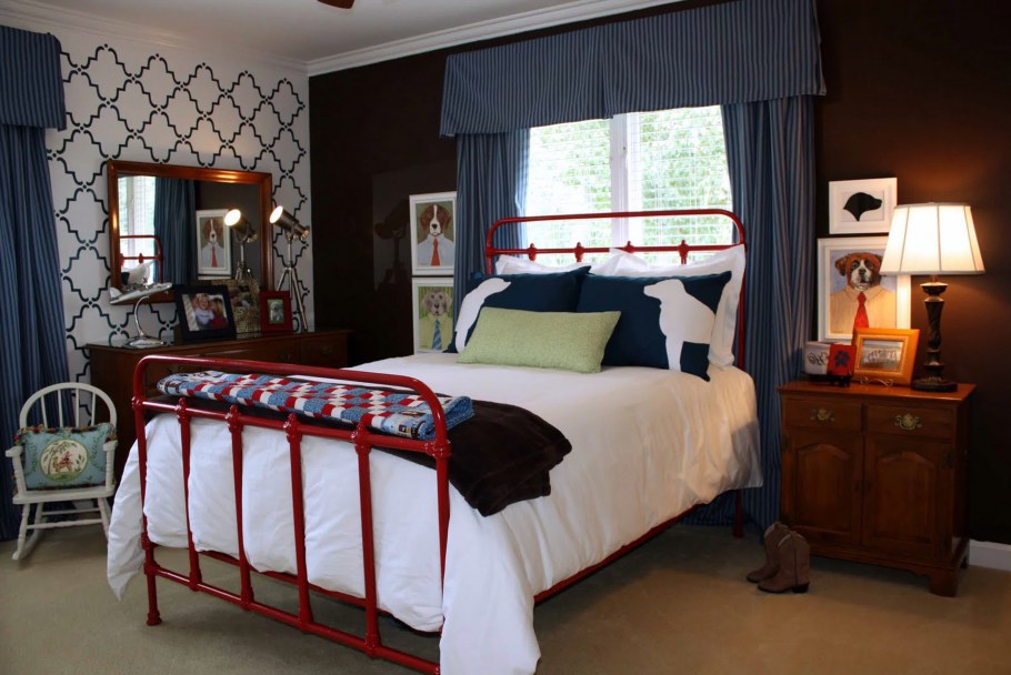 Красивые металлические кровати в спальню