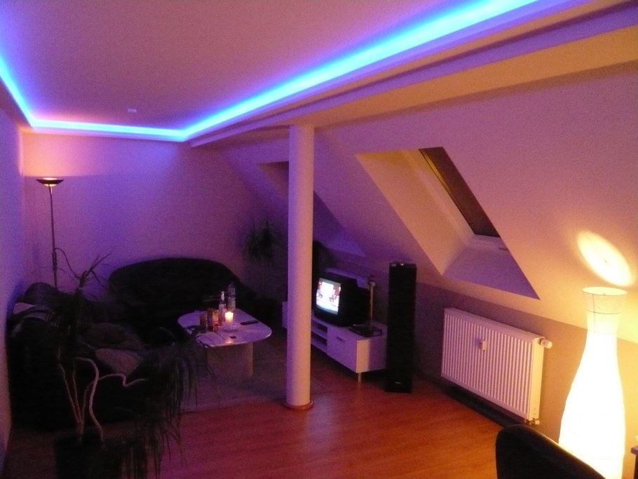 Светодиодная лента на мансарде