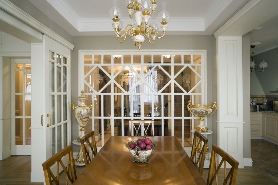 Стеклянные перегородки в классическом стиле